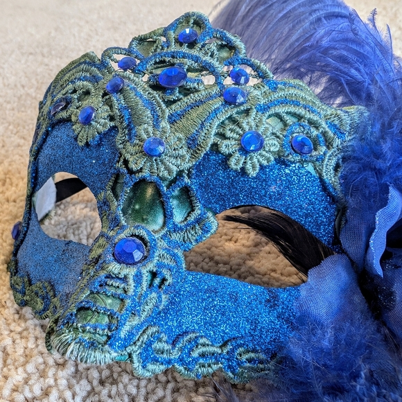 Authentic New Orleans Mask, Blue Sparkle and Green Lace with Feathers - Picture 2 of 3